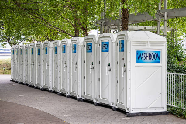 Best Restroom trailer rental cost  in Ash Flat, AR